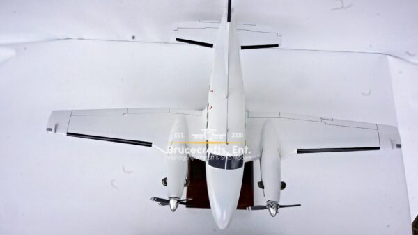 Beechcraft Kingair C-90 (Z-WRD) - Image 11